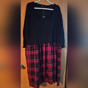 Torrid plaid knee length dress 6x NWT's